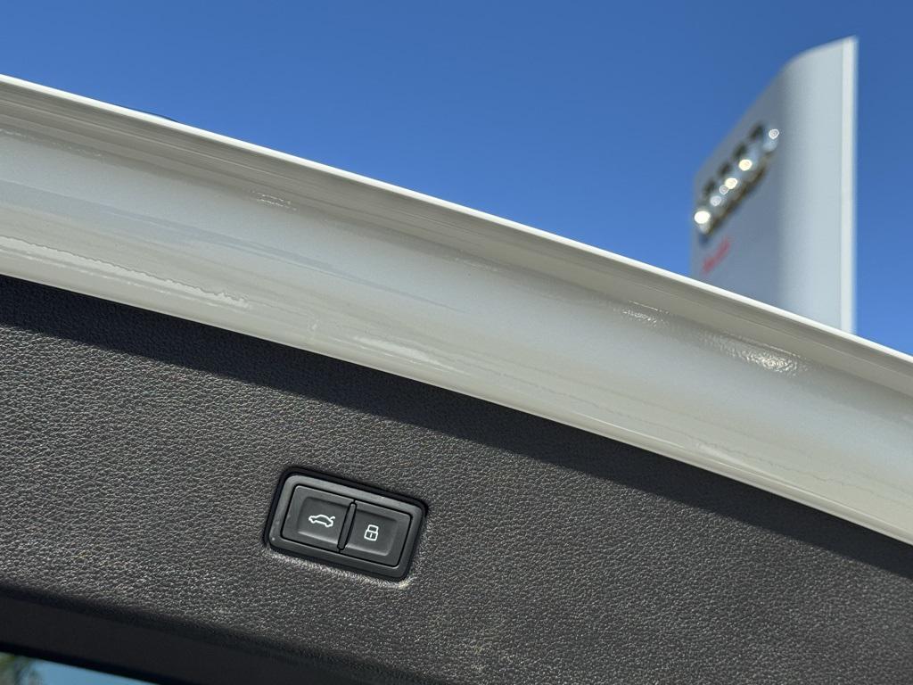 used 2022 Audi Q8 car, priced at $42,995