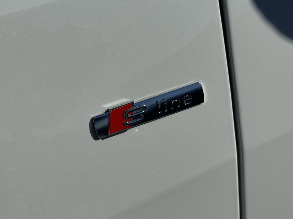 used 2022 Audi Q8 car, priced at $42,995