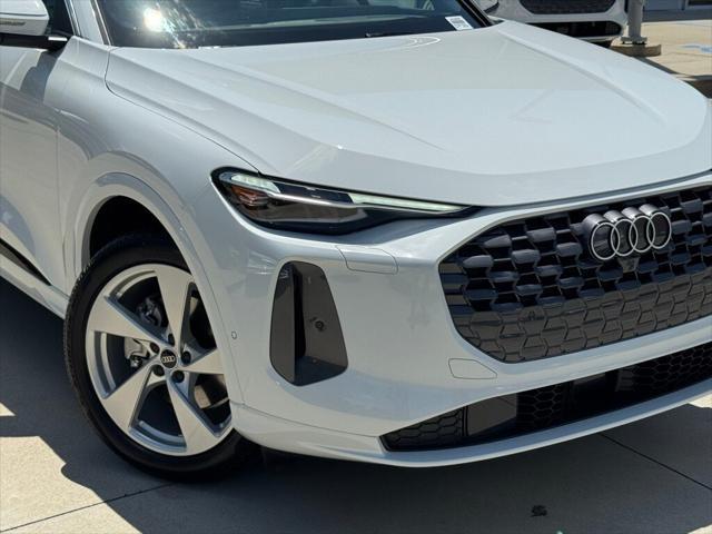 new 2025 Audi Q5 car, priced at $60,975