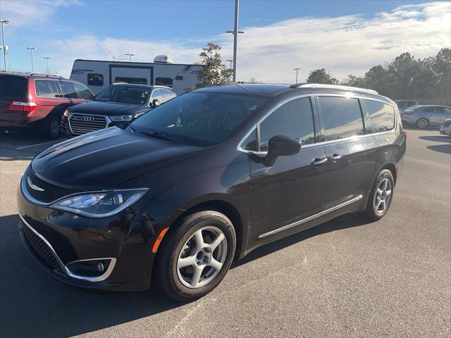 used 2017 Chrysler Pacifica car, priced at $13,995