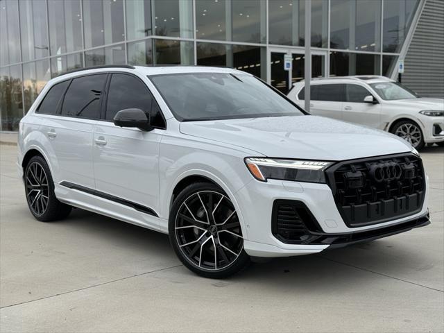 new 2025 Audi Q7 car, priced at $82,100