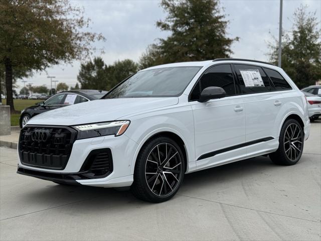 new 2025 Audi Q7 car, priced at $82,100