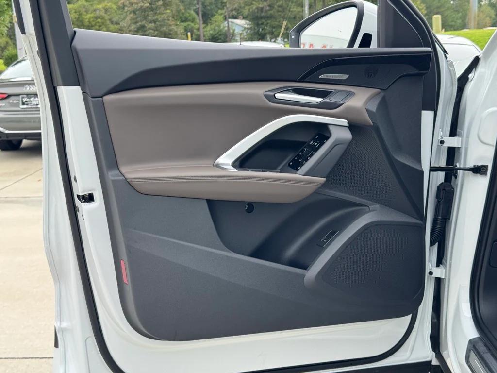 new 2025 Audi Q5 car, priced at $58,935