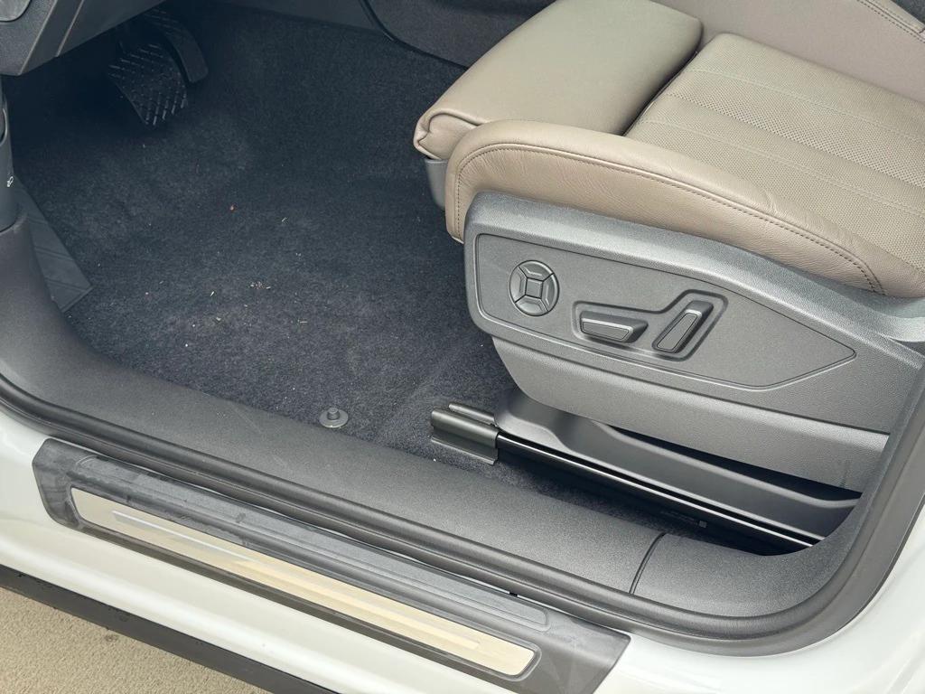 new 2025 Audi Q5 car, priced at $58,935
