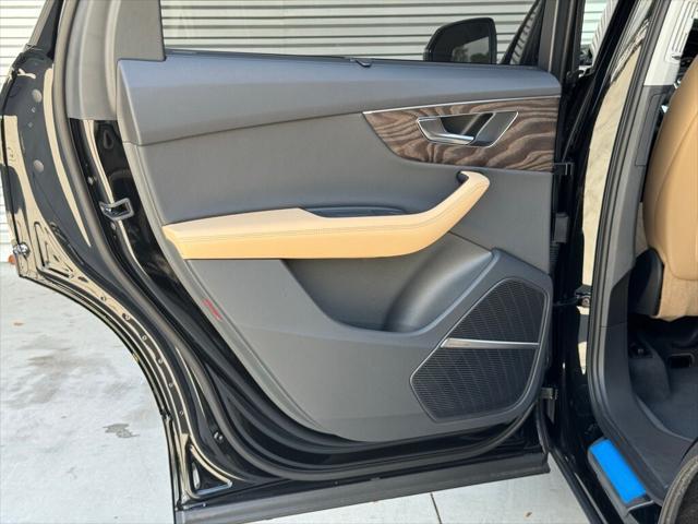 new 2025 Audi Q7 car, priced at $71,950