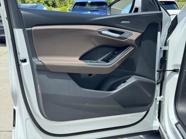 new 2025 Audi Q6 e-tron car, priced at $72,210