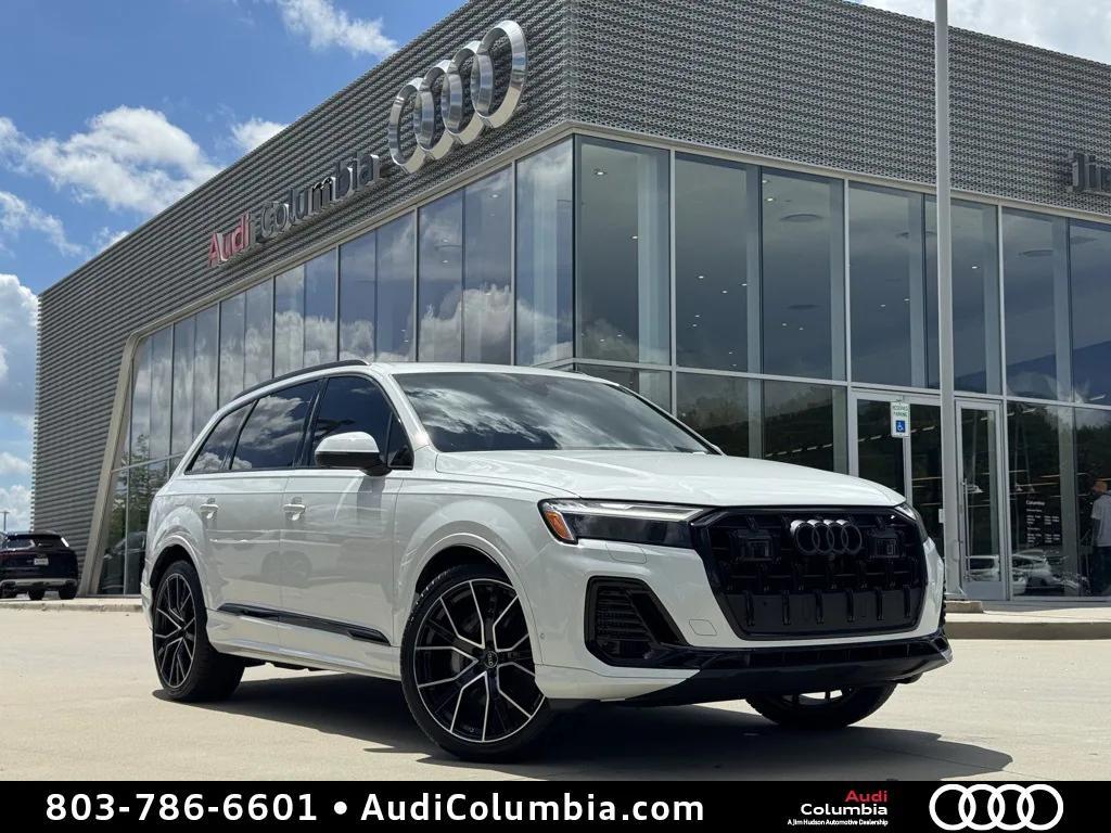 new 2025 Audi Q7 car, priced at $73,305