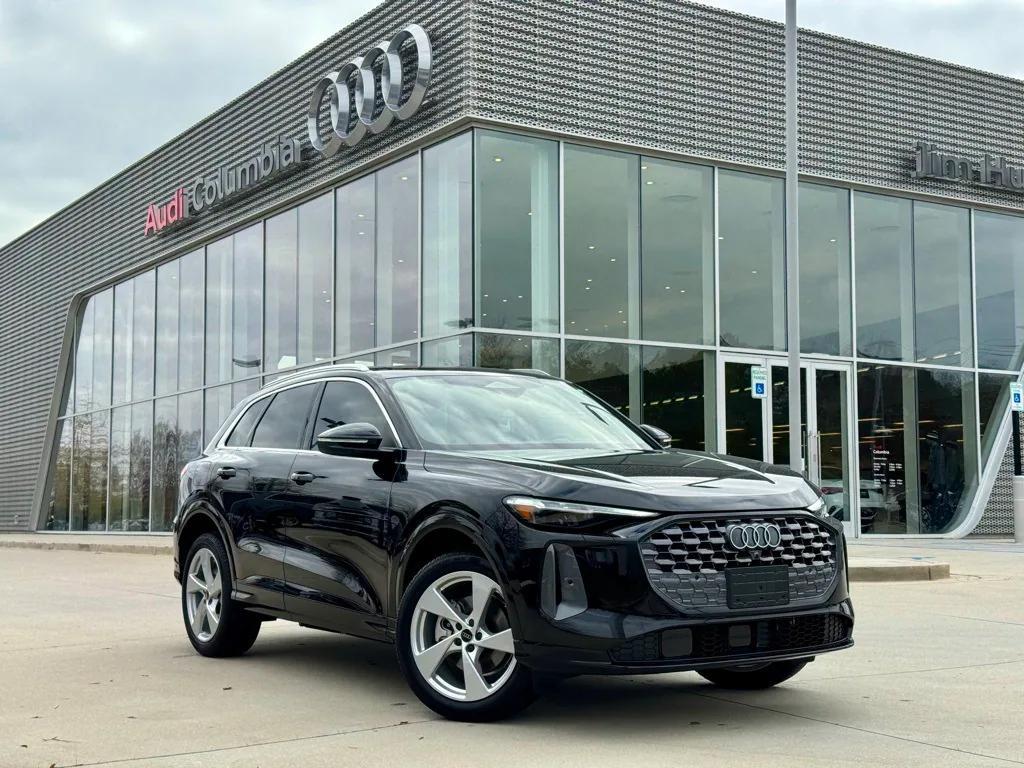 new 2025 Audi Q5 car, priced at $57,976
