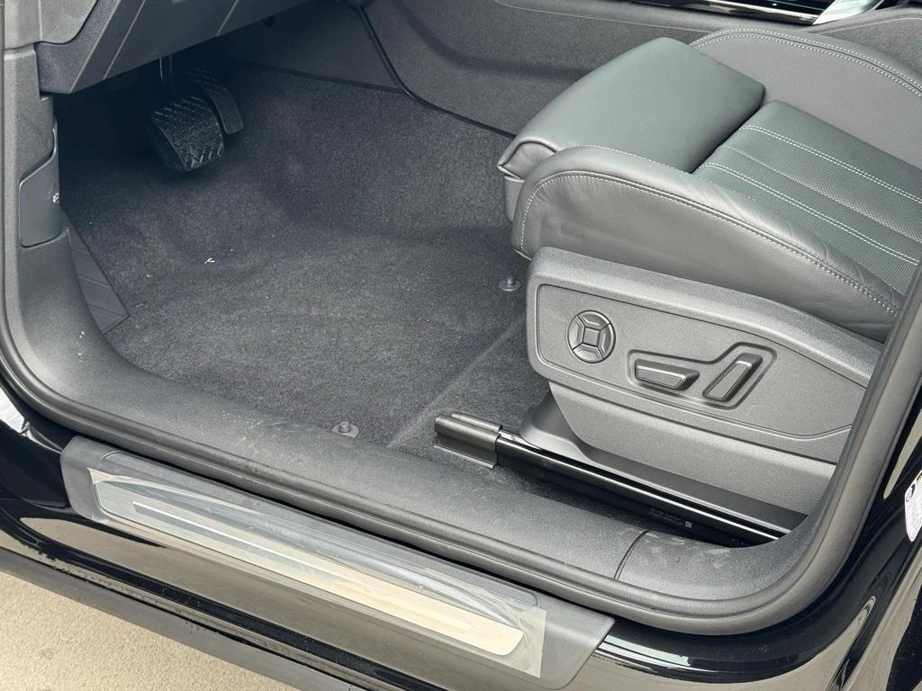 new 2025 Audi Q5 car, priced at $57,976