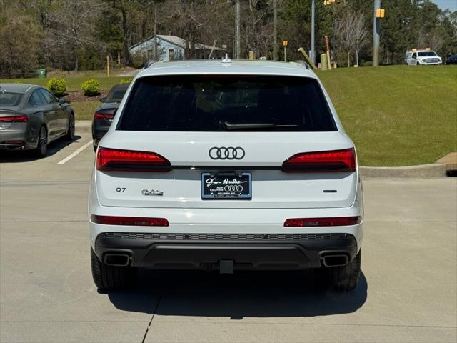 new 2025 Audi Q7 car, priced at $76,250