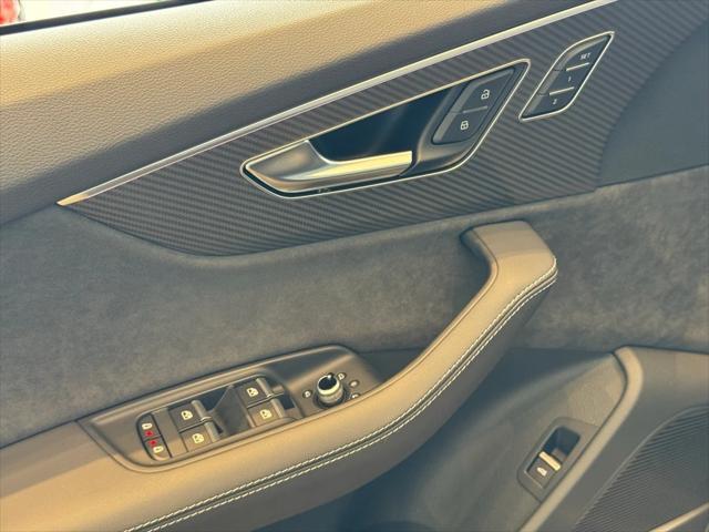 new 2025 Audi SQ7 car, priced at $95,650