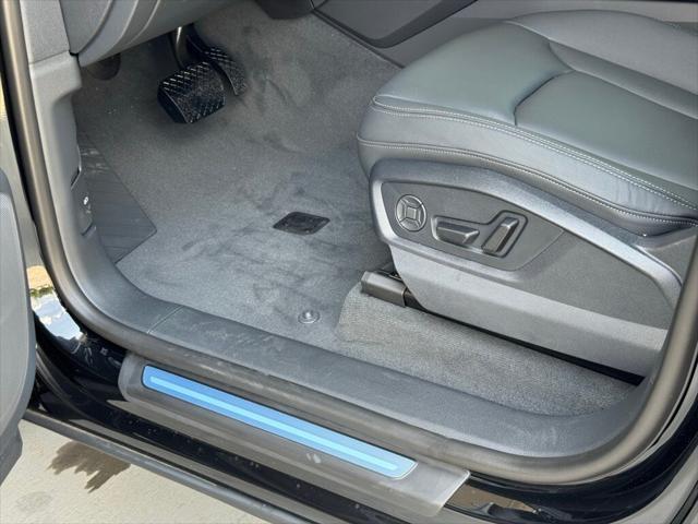 new 2025 Audi Q8 car, priced at $78,865