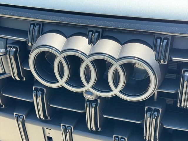 new 2025 Audi Q7 car, priced at $72,555