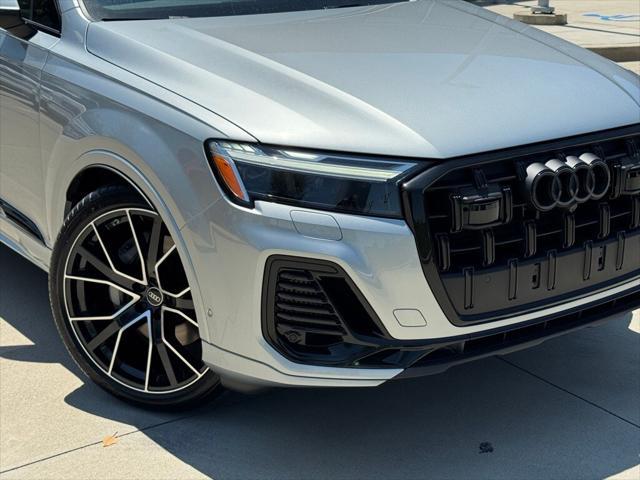 new 2025 Audi Q7 car, priced at $72,555