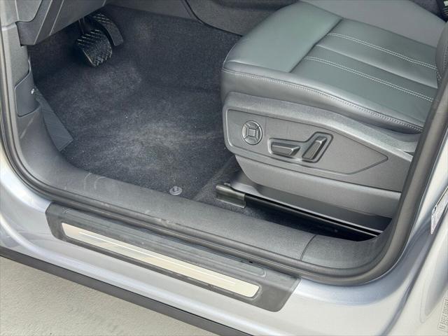 new 2025 Audi Q5 car, priced at $60,025
