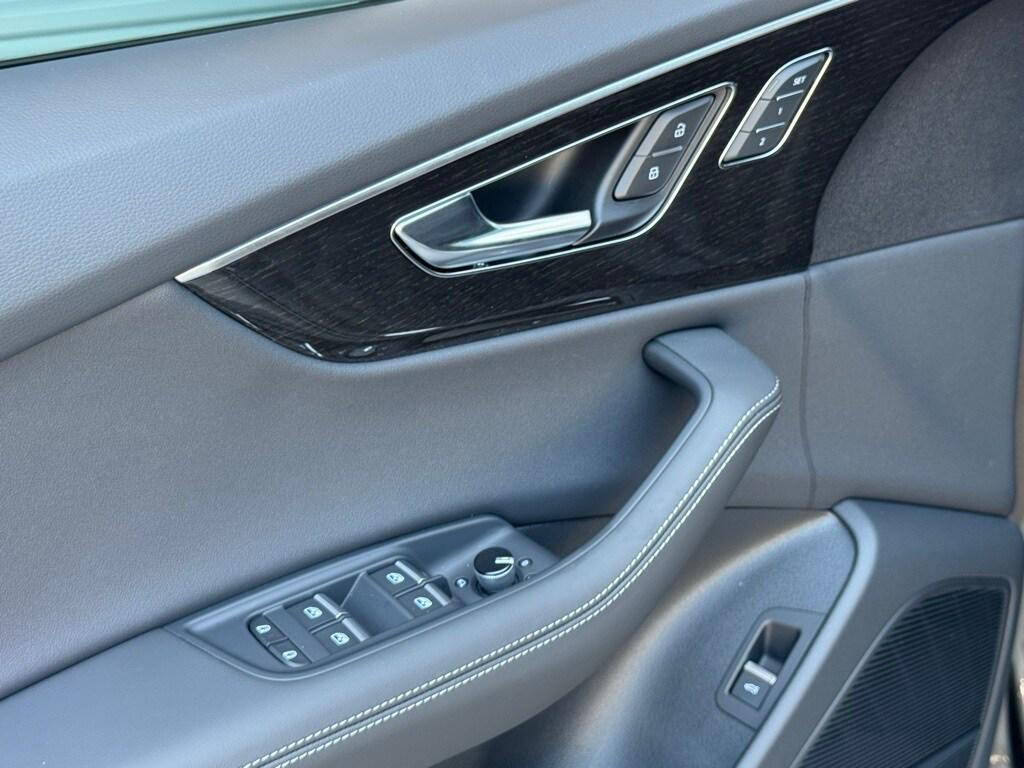 new 2025 Audi Q8 car, priced at $82,160