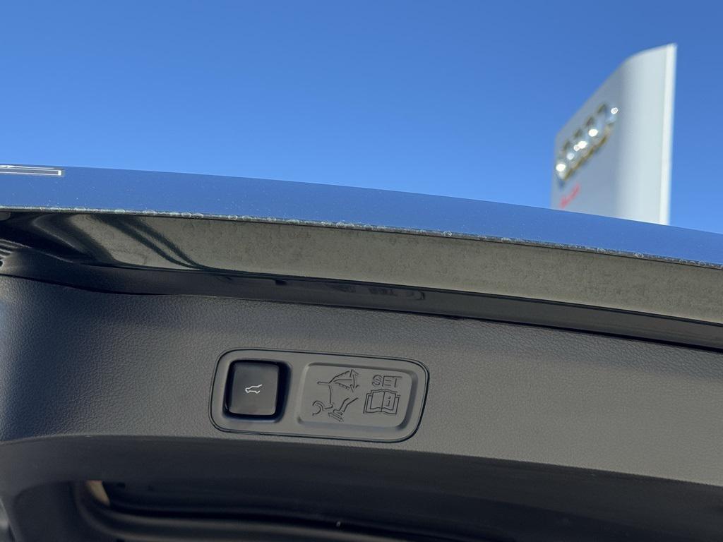 used 2023 Lincoln Navigator car, priced at $69,995