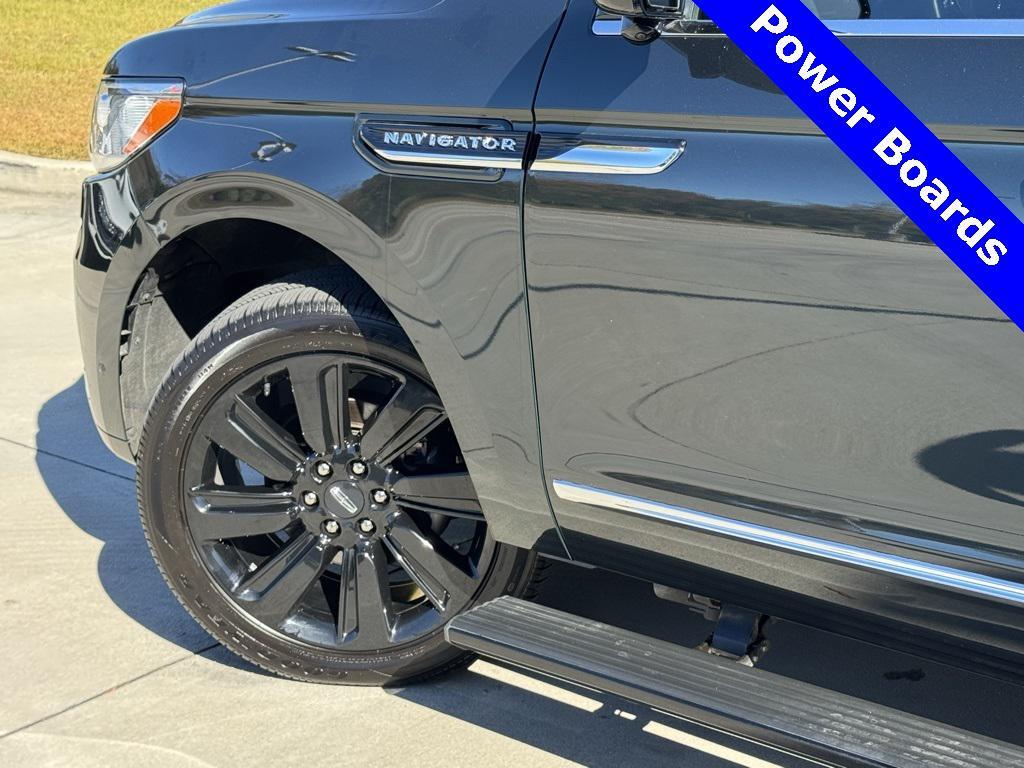 used 2023 Lincoln Navigator car, priced at $69,995