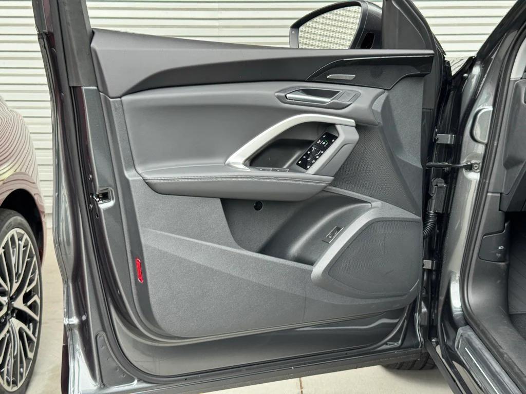 new 2025 Audi Q5 Sportback car, priced at $60,552