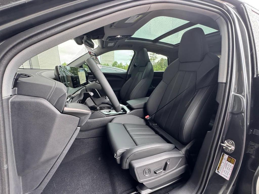 new 2025 Audi Q5 Sportback car, priced at $60,552