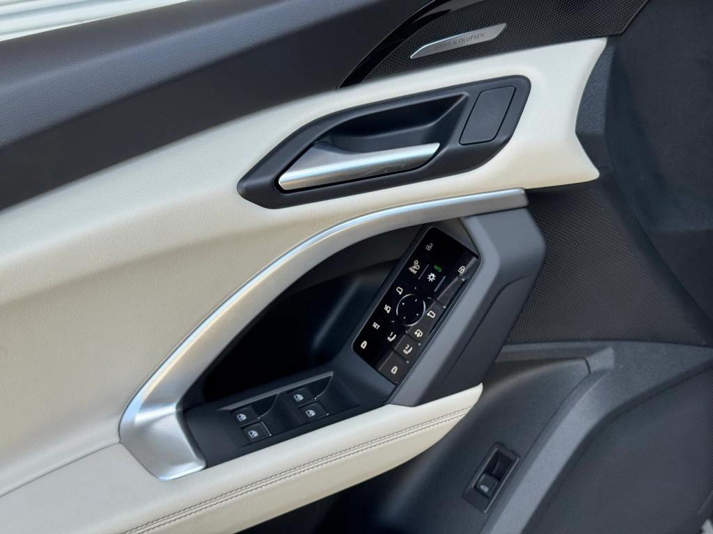 new 2025 Audi Q5 car, priced at $58,080