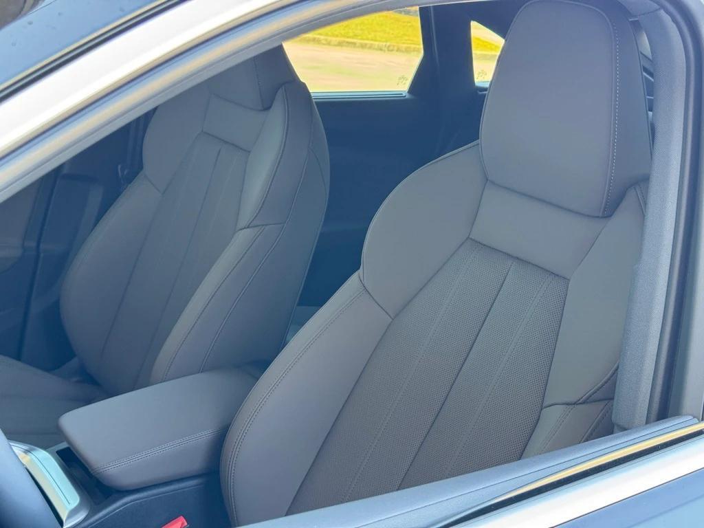 new 2025 Audi Q5 Sportback car, priced at $59,812