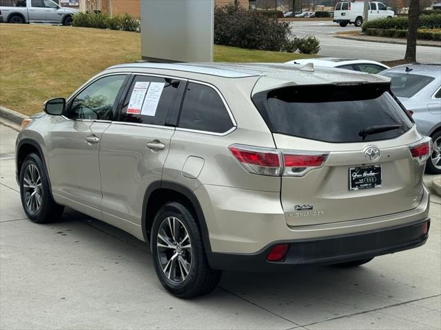 used 2016 Toyota Highlander car, priced at $21,995