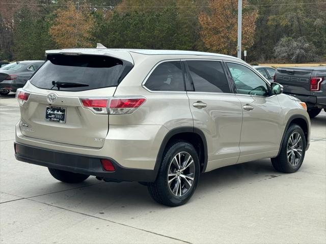 used 2016 Toyota Highlander car, priced at $21,995