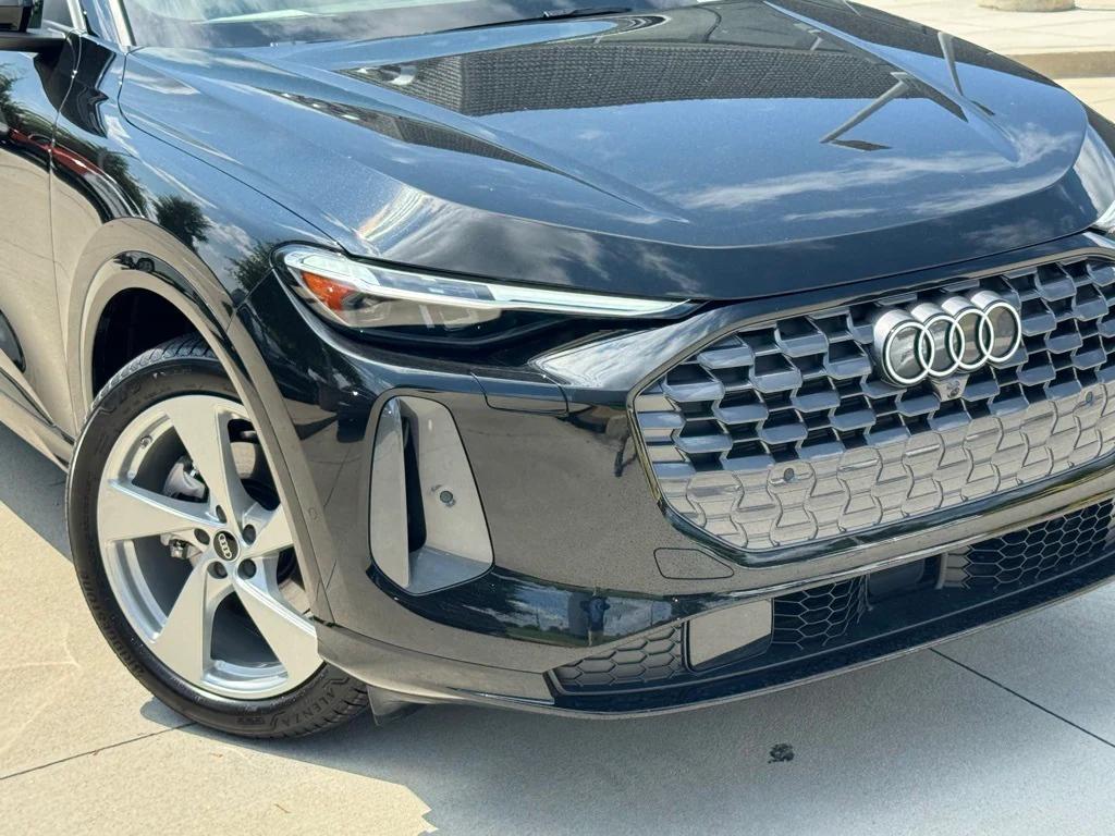new 2025 Audi Q5 car, priced at $58,848