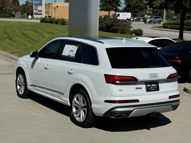 new 2025 Audi Q7 car, priced at $71,655