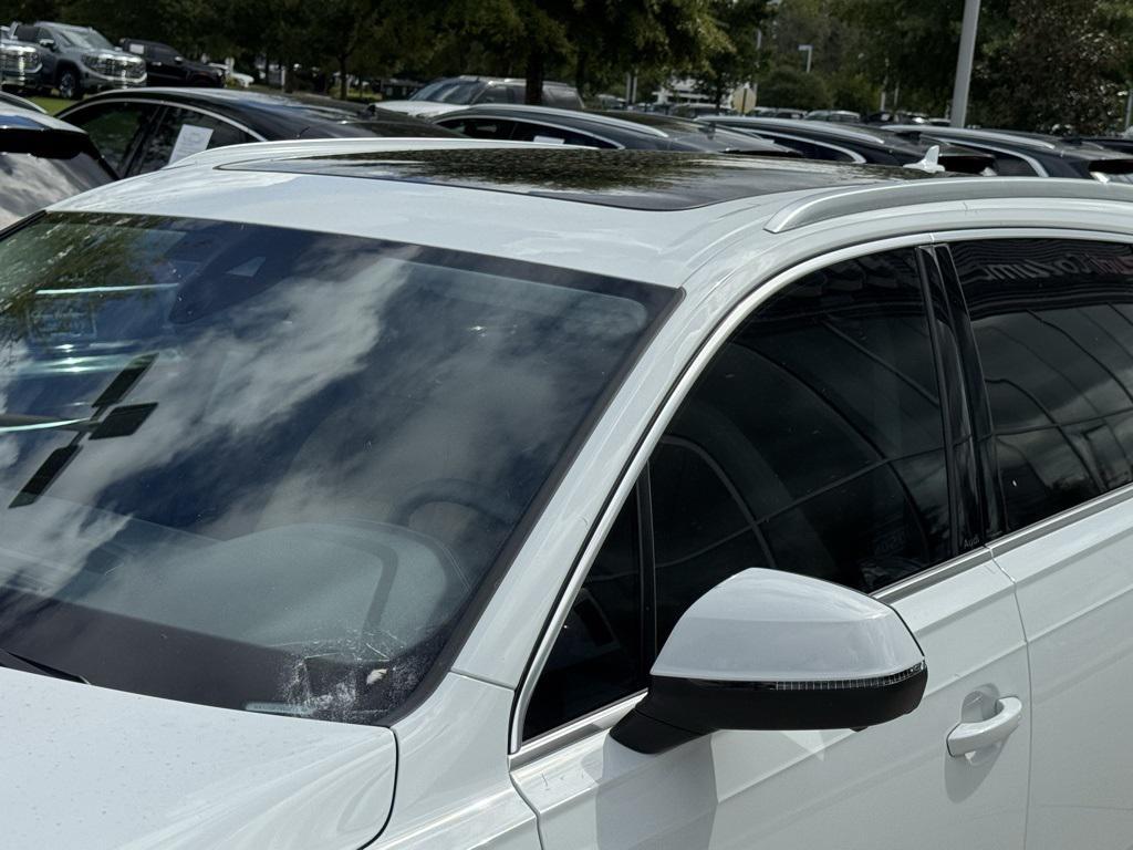 used 2025 Audi Q7 car, priced at $59,288