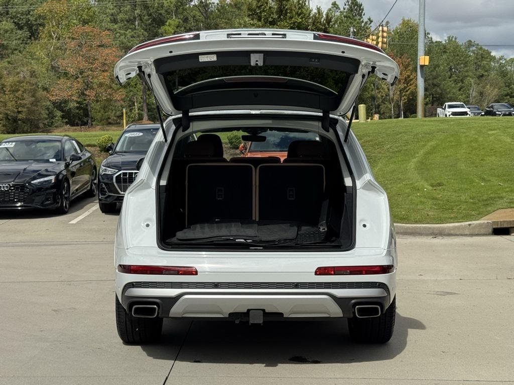 used 2025 Audi Q7 car, priced at $59,288