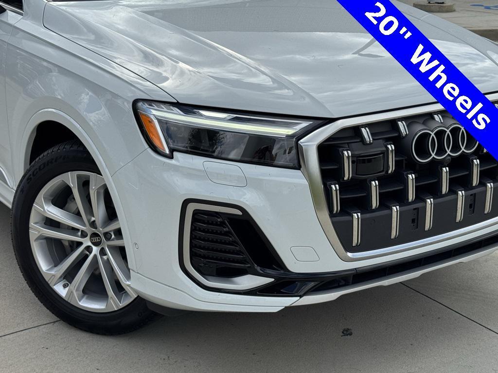 used 2025 Audi Q7 car, priced at $59,288