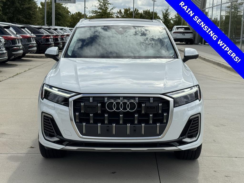 used 2025 Audi Q7 car, priced at $59,288