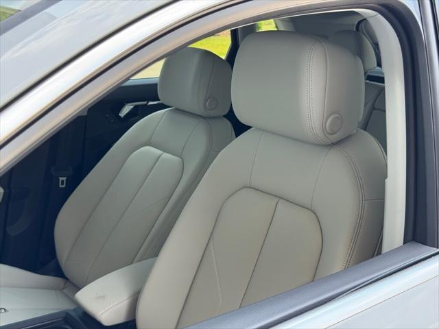 new 2025 Audi Q3 car, priced at $43,575
