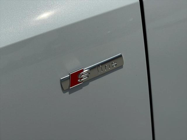 new 2025 Audi Q3 car, priced at $43,575