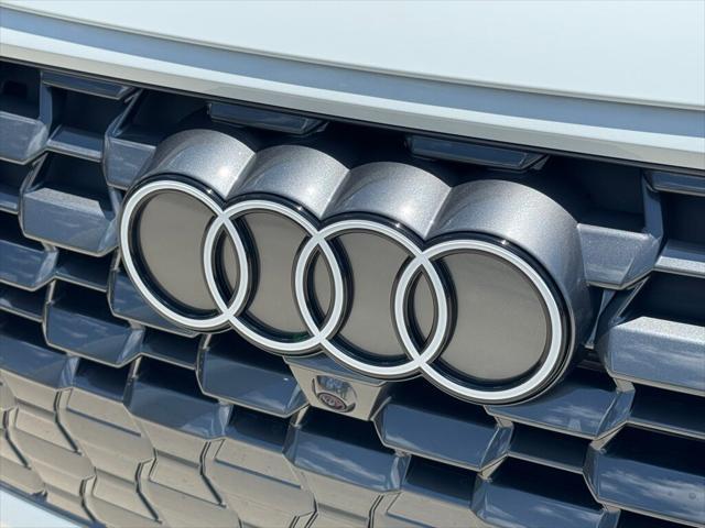 new 2025 Audi Q5 car, priced at $60,975