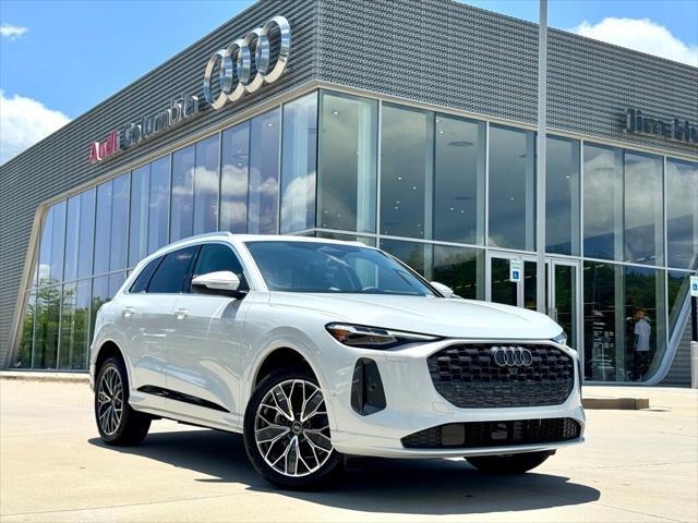 new 2025 Audi Q5 car, priced at $60,975