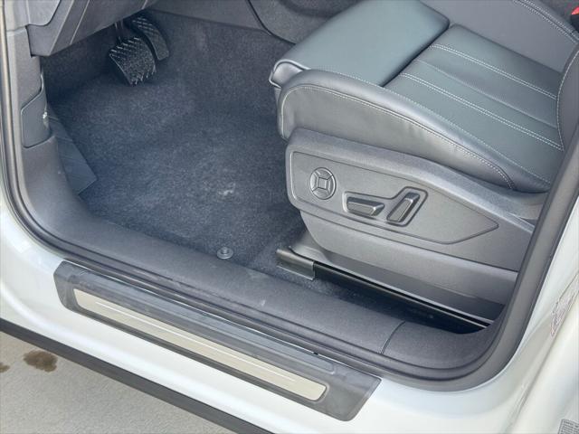 new 2025 Audi Q5 car, priced at $60,975