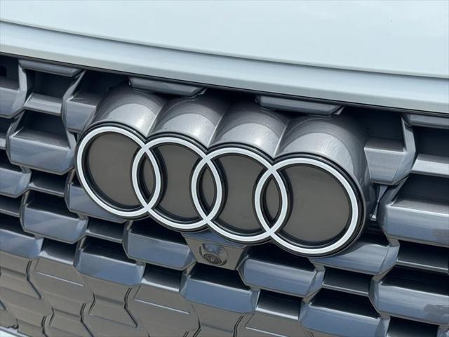 new 2025 Audi Q5 car, priced at $61,300