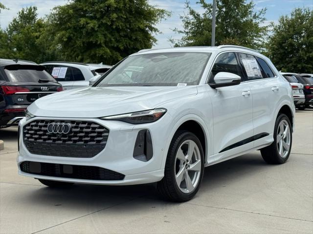 new 2025 Audi Q5 car, priced at $61,300