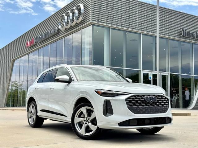 new 2025 Audi Q5 car, priced at $61,300