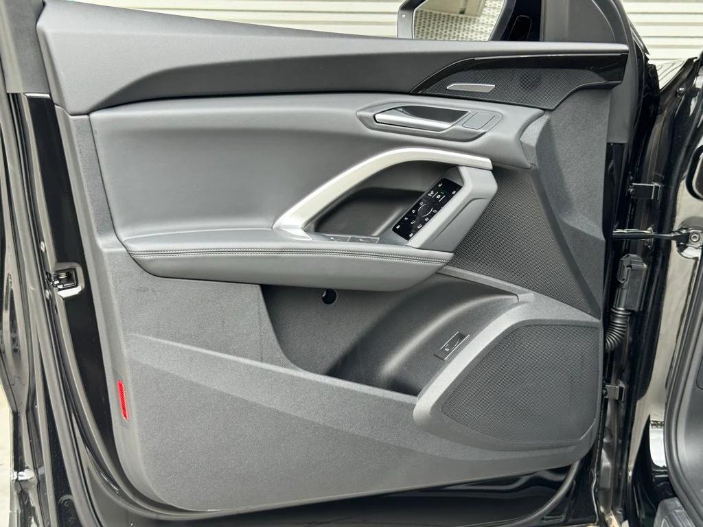 new 2025 Audi Q5 car, priced at $57,321