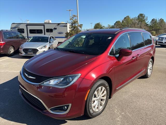 used 2017 Chrysler Pacifica car, priced at $12,995