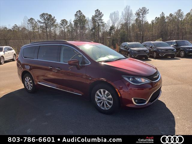 used 2017 Chrysler Pacifica car, priced at $12,995