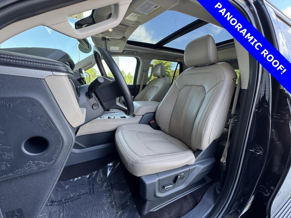 used 2023 Ford Expedition car, priced at $44,995