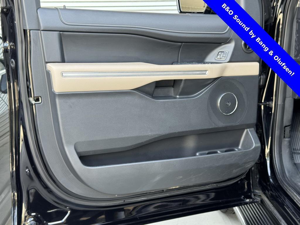 used 2023 Ford Expedition car, priced at $44,995