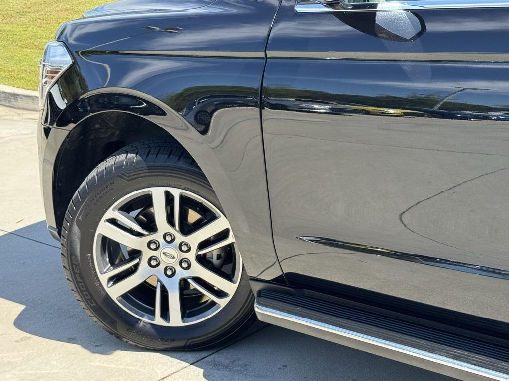 used 2023 Ford Expedition car, priced at $44,995
