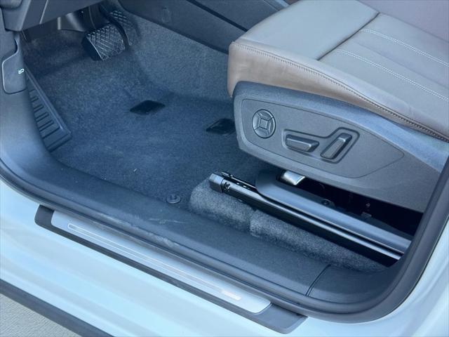 new 2025 Audi Q6 e-tron car, priced at $72,335