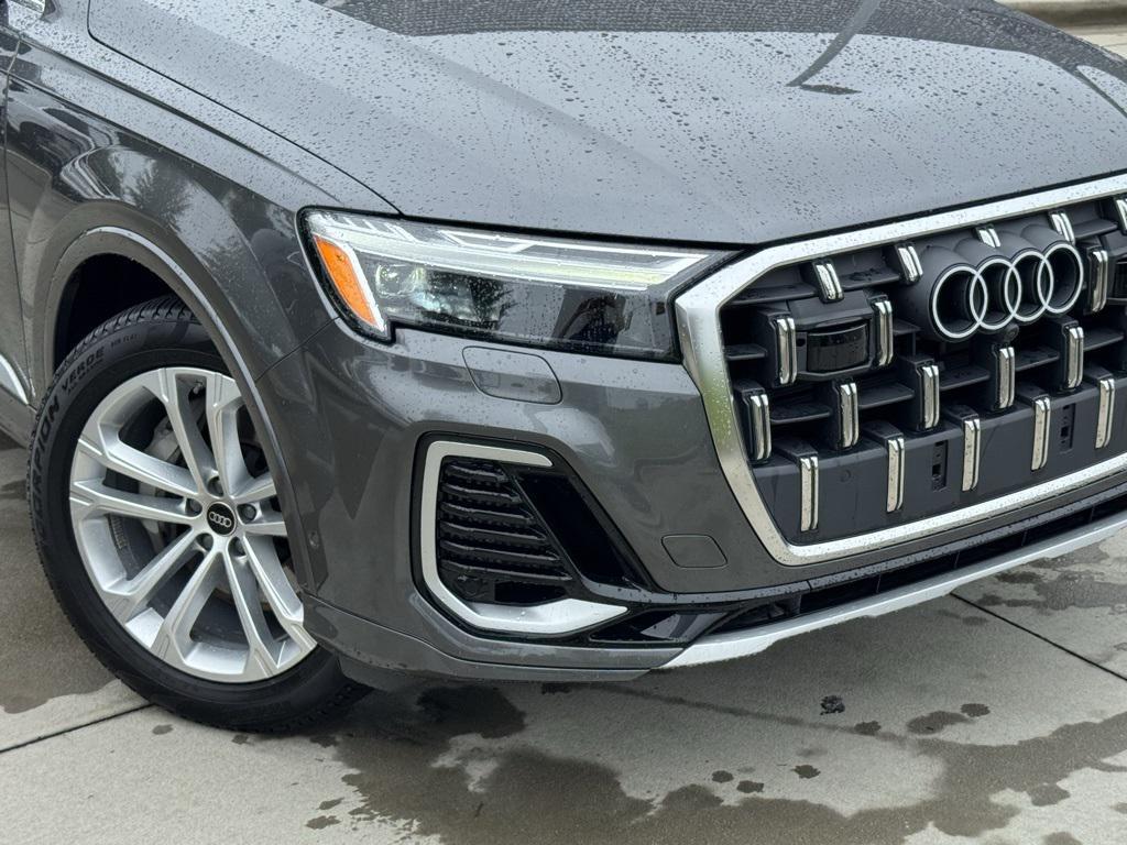 used 2025 Audi Q7 car, priced at $64,995